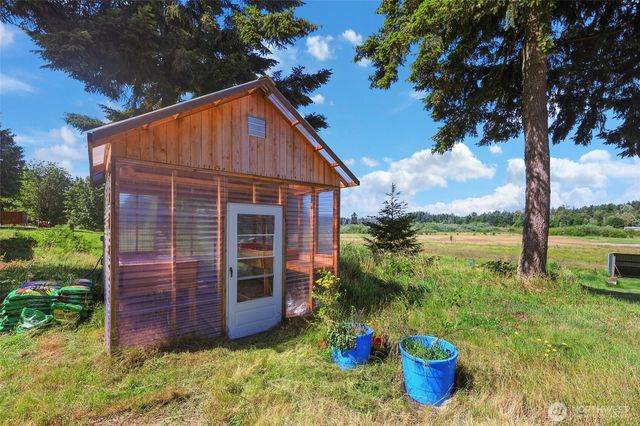 11425 Patsy Drive SE, Olympia, WA 98501