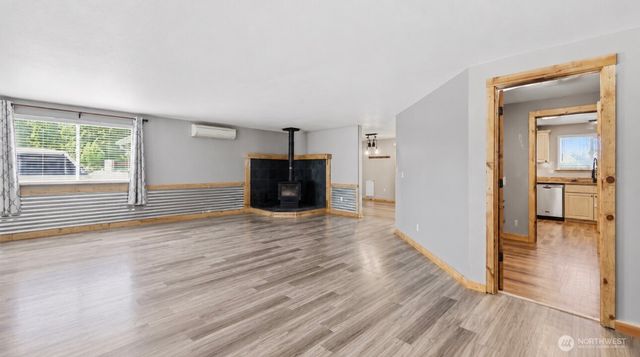 11425 Patsy Drive SE, Olympia, WA 98501