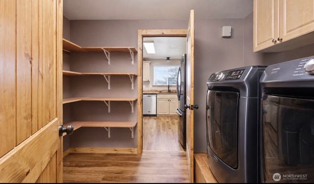 11425 Patsy Drive SE, Olympia, WA 98501
