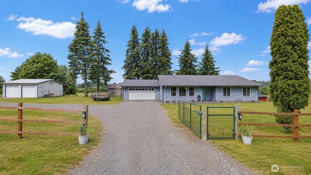 11425 Patsy Drive SE, Olympia, WA 98501