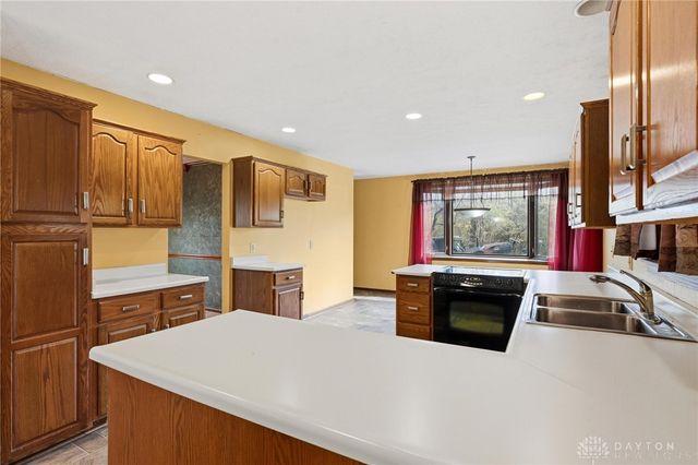 558 Clinton Street, Clayton, OH 45315