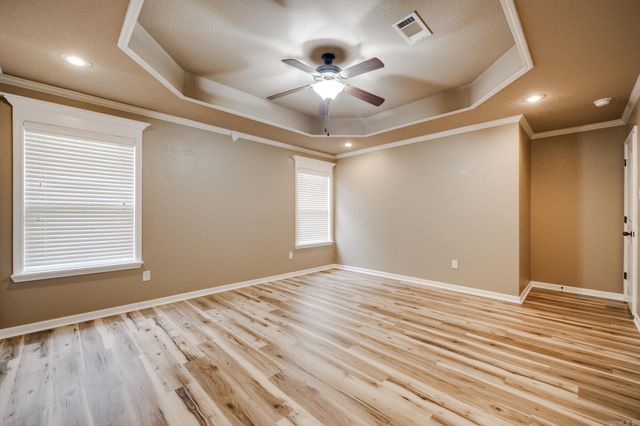 2925 Gladstone Drive, Conway, AR 72032