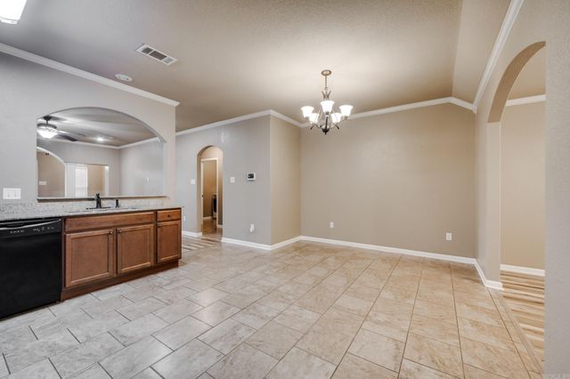 2925 Gladstone Drive, Conway, AR 72032