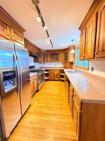 153-155 Vassall St, Quincy, MA 02170