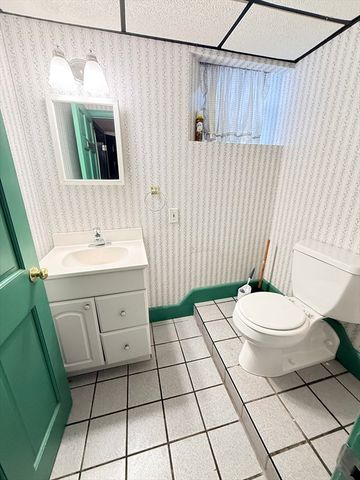 153-155 Vassall St, Quincy, MA 02170