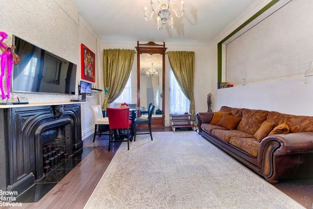 323 E 116TH Street, New York City, NY 10029