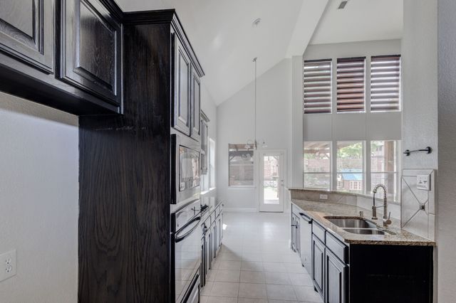 5159 Welara Drive, Grand Prairie, TX 75052