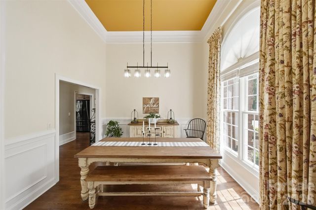 890 18th Avenue Court NW, Hickory, NC 28601