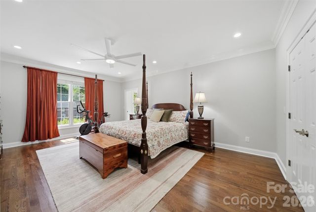 890 18th Avenue Court NW, Hickory, NC 28601