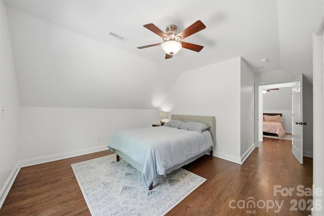 890 18th Avenue Court NW, Hickory, NC 28601