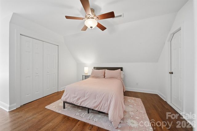 890 18th Avenue Court NW, Hickory, NC 28601