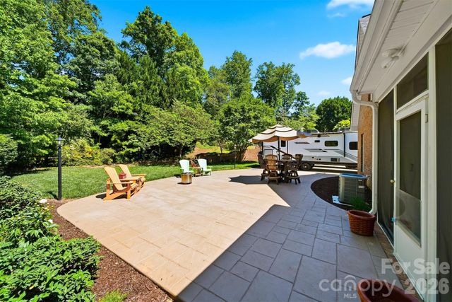 890 18th Avenue Court NW, Hickory, NC 28601