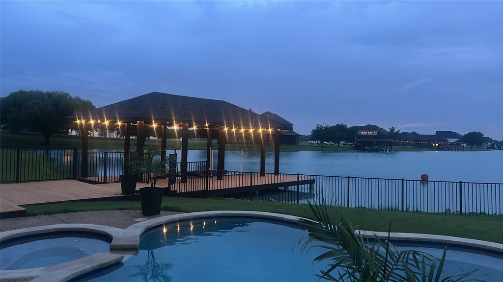 506 Calm Water Cove, Princeton, TX 75407