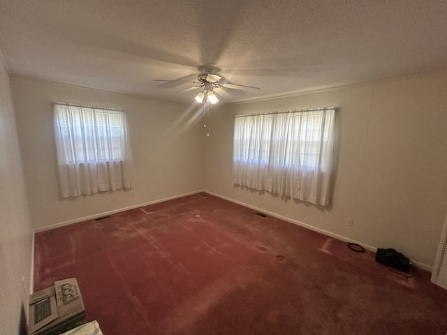 349 Woods Edge Rd, Winchester, TN 37398