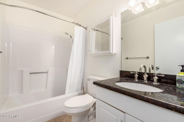 8021 N 32ND Avenue, Phoenix, AZ 85051