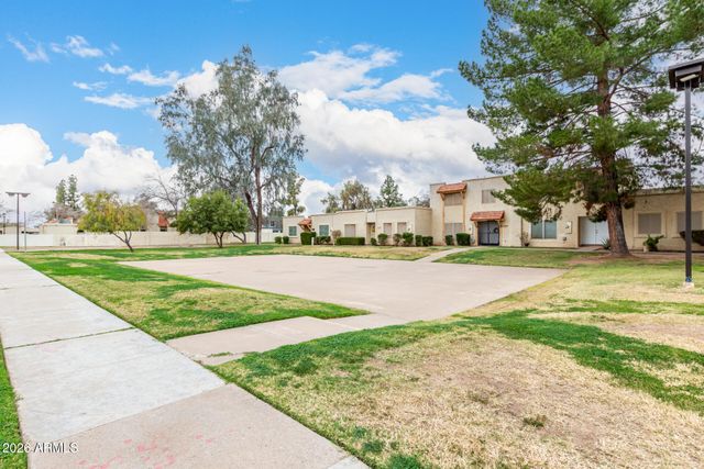 8021 N 32ND Avenue, Phoenix, AZ 85051