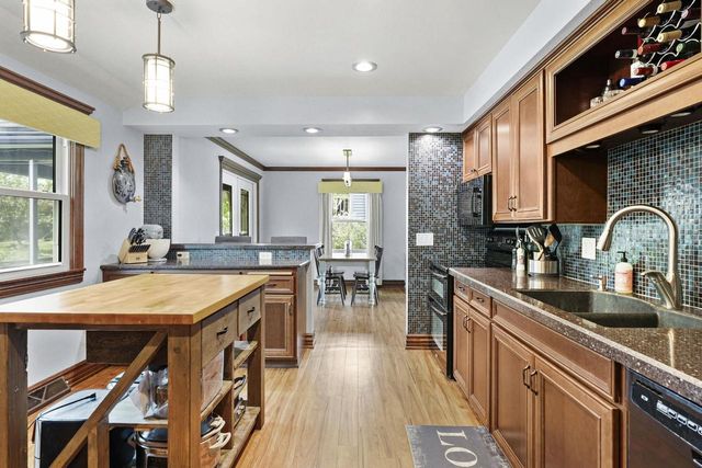 4609 Onaway Pass, Madison, WI 53711