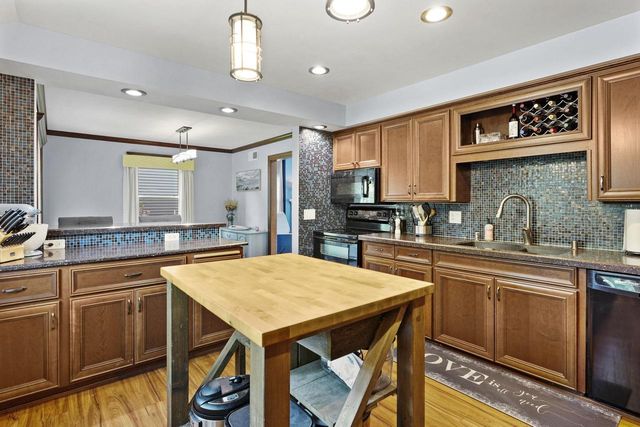 4609 Onaway Pass, Madison, WI 53711