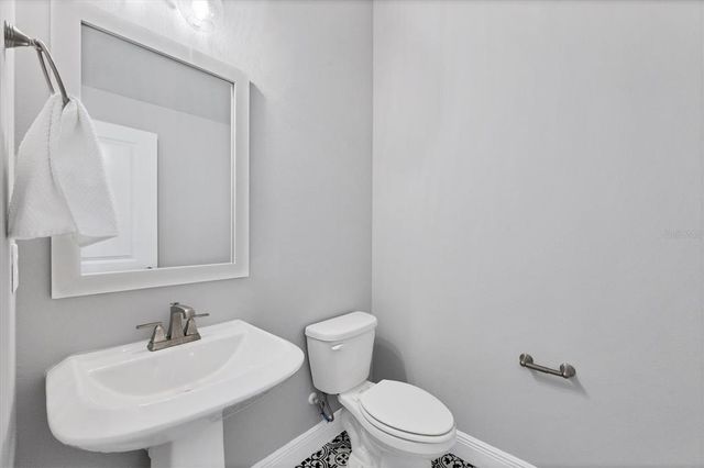 2340 LINDSTROM STREET, Sarasota, FL 34237