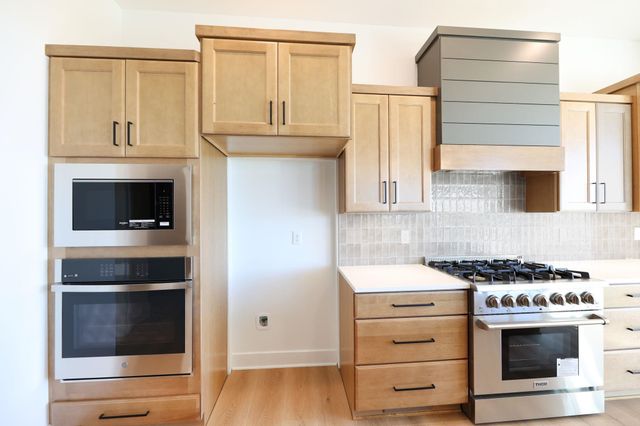 3259 N Bedford St, Wichita, KS 67226