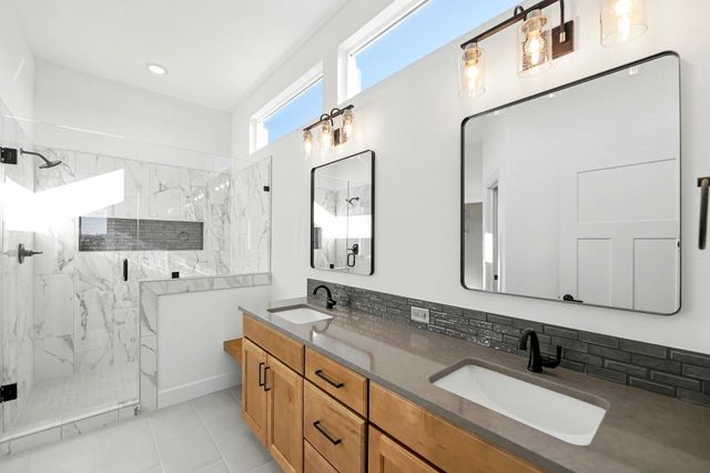 3259 N Bedford St, Wichita, KS 67226