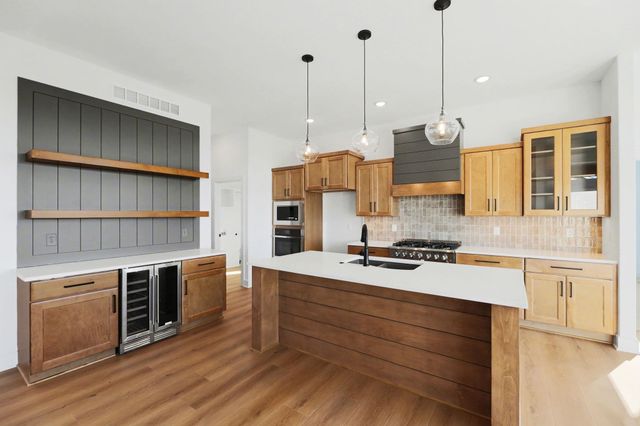 3259 N Bedford St, Wichita, KS 67226