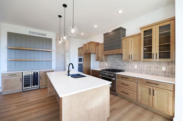 3259 N Bedford St, Wichita, KS 67226