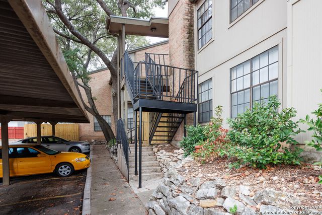 7711 Callaghan Rd Apt 104, San Antonio, TX 78229