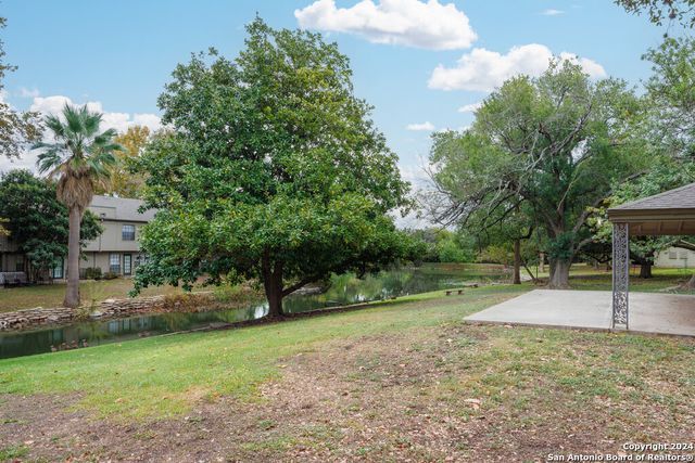 7711 Callaghan Rd Apt 104, San Antonio, TX 78229