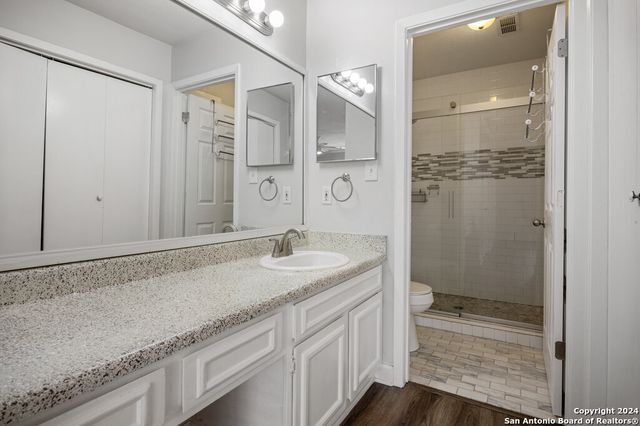 7711 Callaghan Rd Apt 104, San Antonio, TX 78229