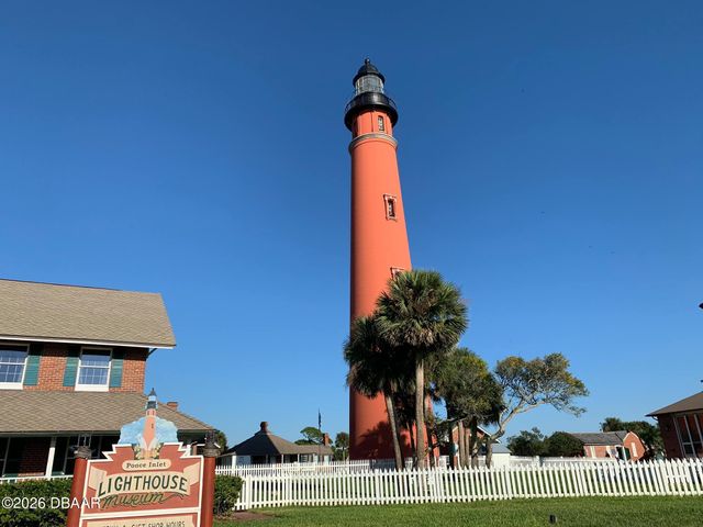 1688 Montgomery Avenue, Daytona Beach, FL 32117