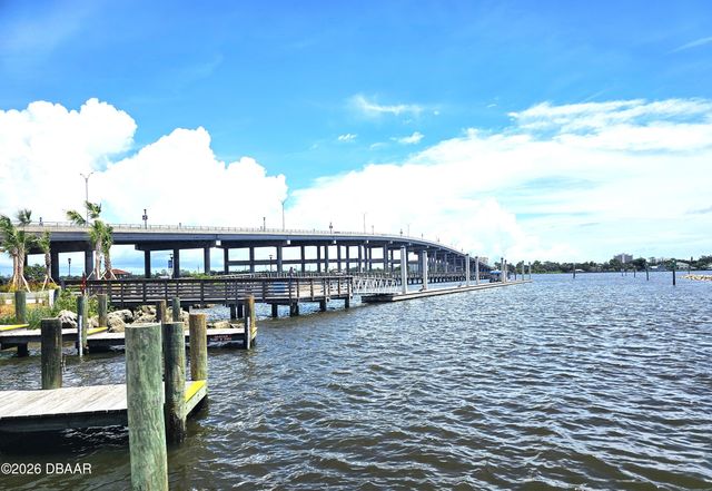 1688 Montgomery Avenue, Daytona Beach, FL 32117