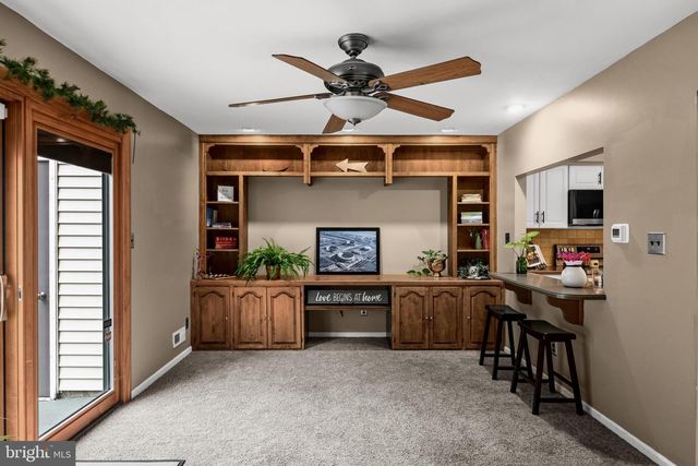 136 LAMPLIGHTER CT, Marlton, NJ 08053