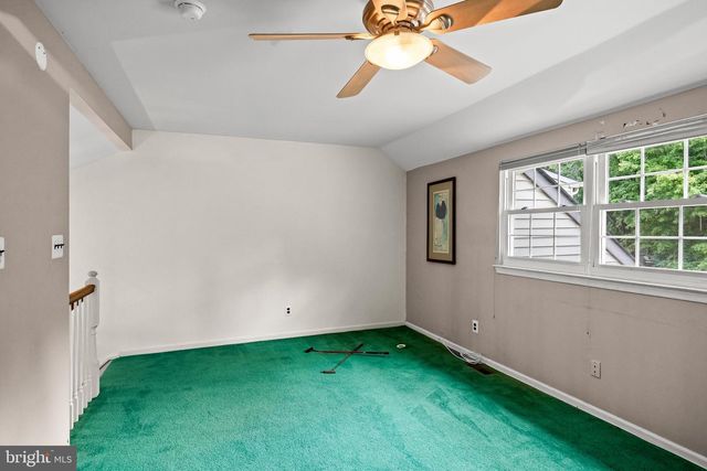 136 LAMPLIGHTER CT, Marlton, NJ 08053