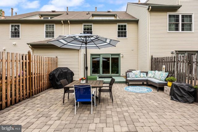 136 LAMPLIGHTER CT, Marlton, NJ 08053