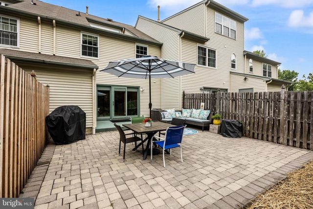 136 LAMPLIGHTER CT, Marlton, NJ 08053