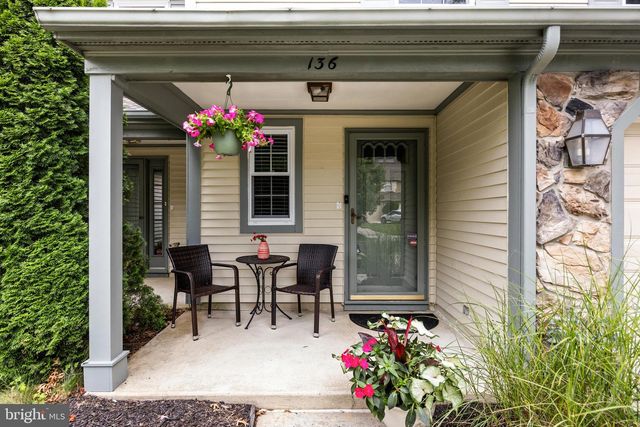 136 LAMPLIGHTER CT, Marlton, NJ 08053