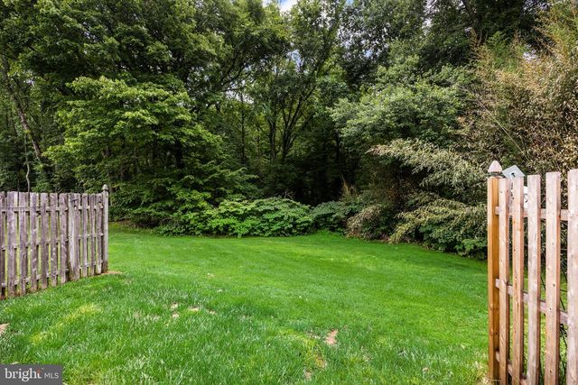 136 LAMPLIGHTER CT, Marlton, NJ 08053