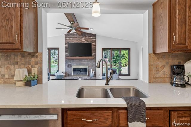 4359 Birch Run Drive, Troy, MI 48098