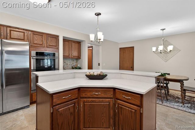4359 Birch Run Drive, Troy, MI 48098