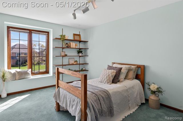 4359 Birch Run Drive, Troy, MI 48098