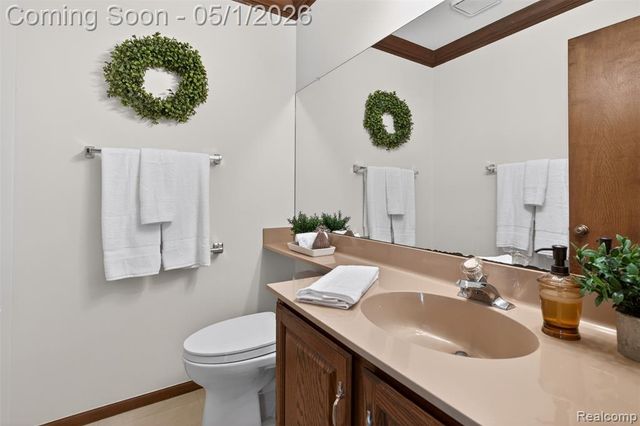 4359 Birch Run Drive, Troy, MI 48098
