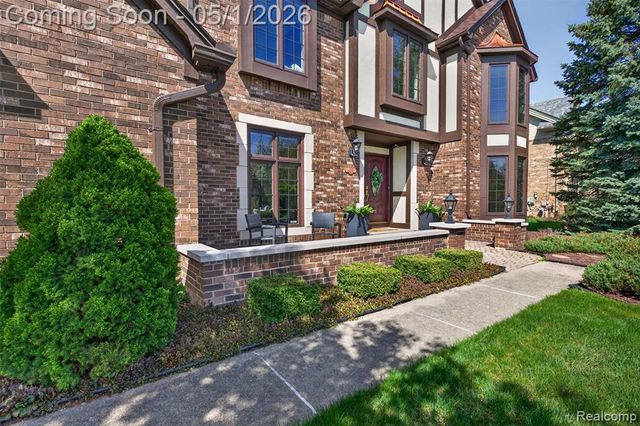 4359 Birch Run Drive, Troy, MI 48098