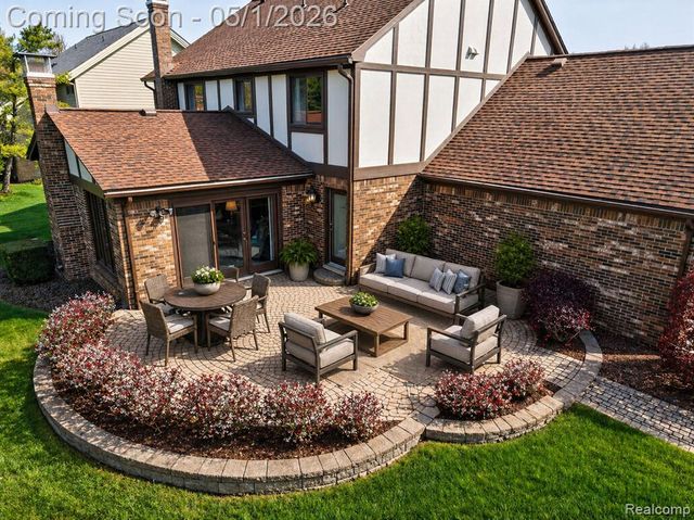 4359 Birch Run Drive, Troy, MI 48098