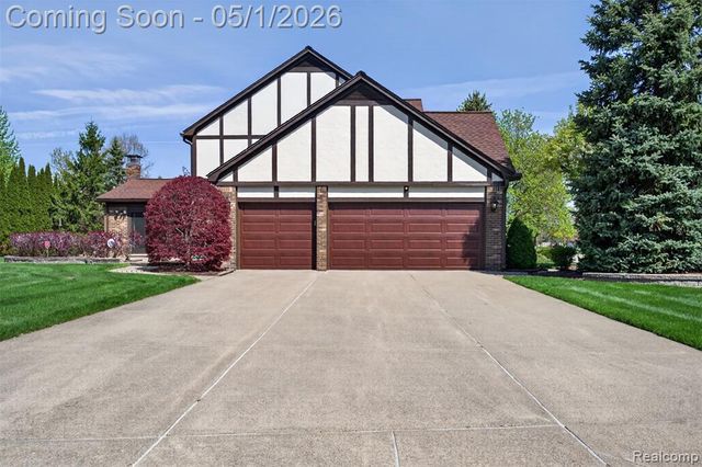4359 Birch Run Drive, Troy, MI 48098