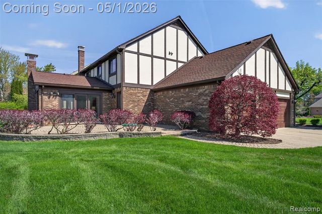 4359 Birch Run Drive, Troy, MI 48098