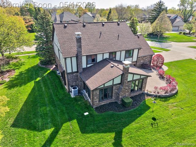 4359 Birch Run Drive, Troy, MI 48098