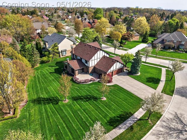 4359 Birch Run Drive, Troy, MI 48098