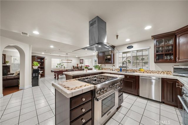 12647 Hubbard Street, Sylmar, CA 91342
