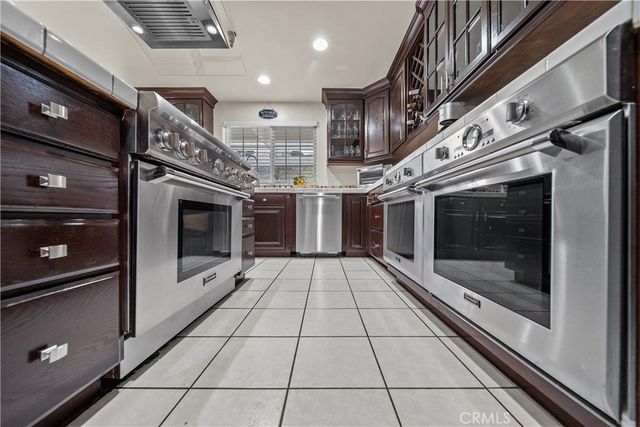 12647 Hubbard Street, Sylmar, CA 91342